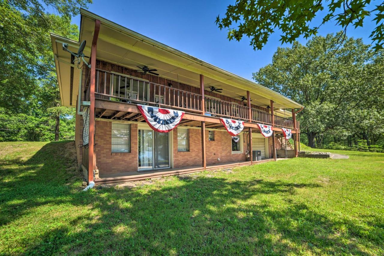 Waterfront Tennessee Home On Kentucky Lake With Deck Springville Exterior photo